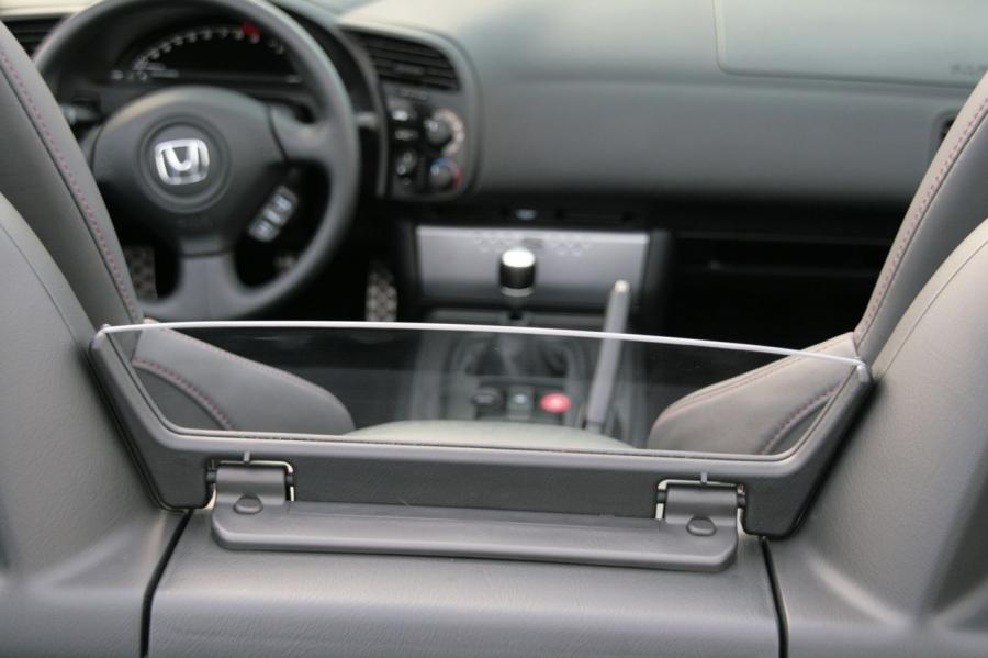  Honda S2000 2009 года  (фото 18 из 37)